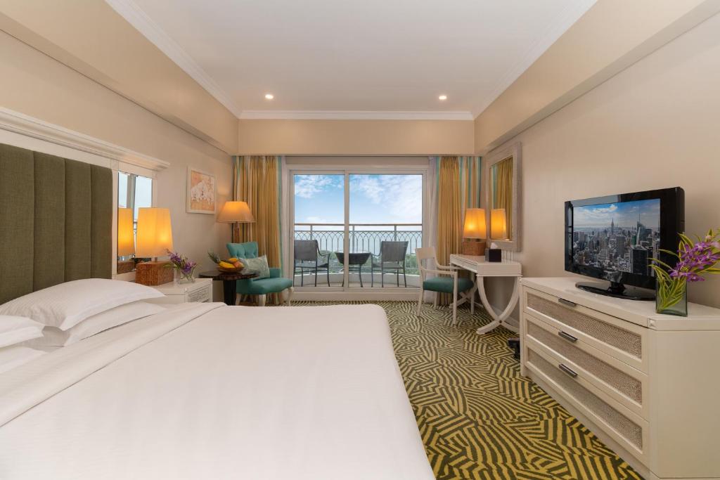 Deluxe Ocean View Room