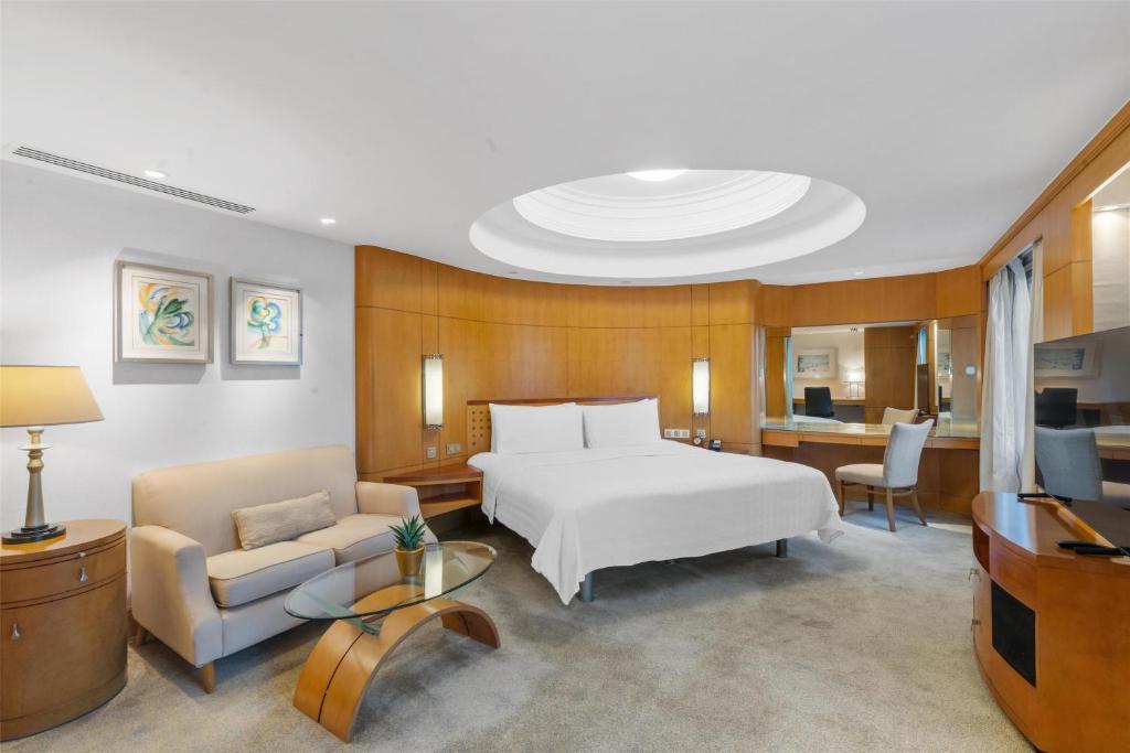 Executive King Room