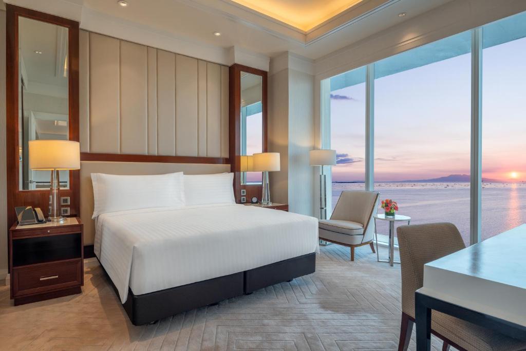 Prestige Suite Bay